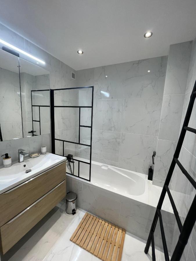 Comfortable Apartment With Parking - Antibes Riviera Екстериор снимка