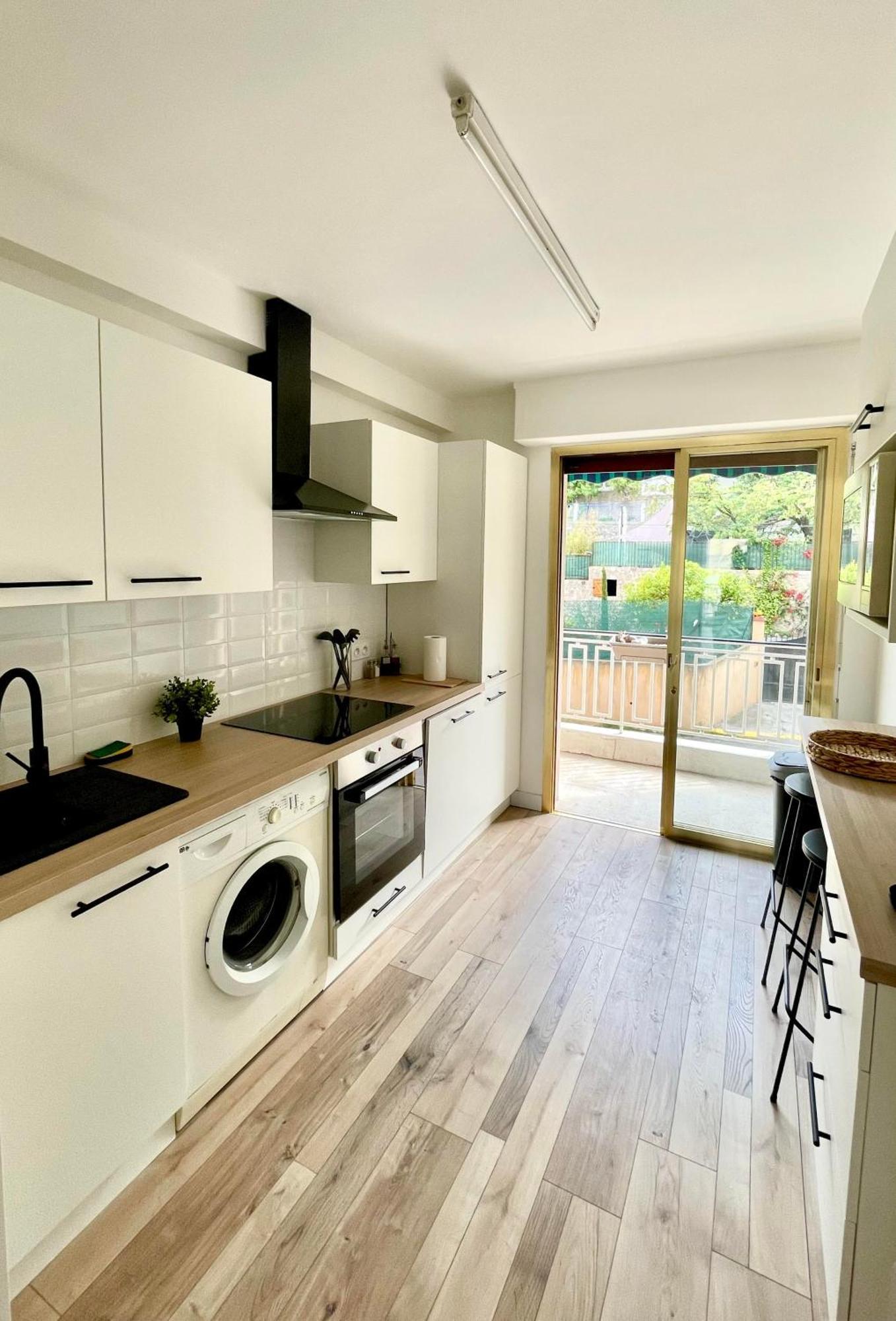 Comfortable Apartment With Parking - Antibes Riviera Екстериор снимка